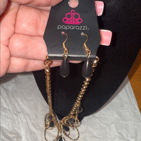 Paparazzi Gold and Black Teardrop Necklace - Picture 2 of 3